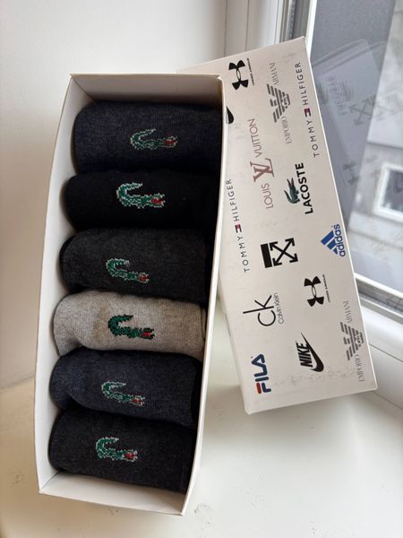 Подарунковий бокс Lacoste  із 6 пар шкарпеток АРТ -блс фото